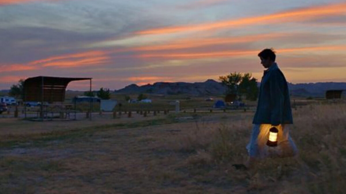 кадр из фильма "Земля кочевников"
