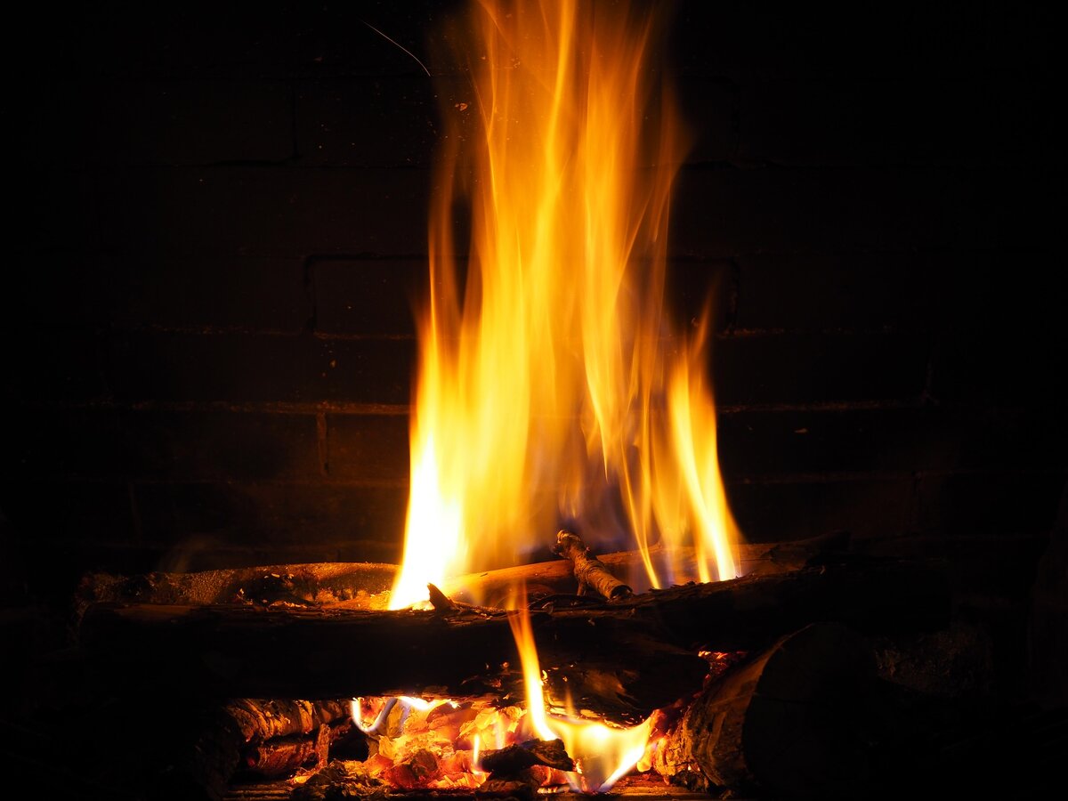 https://pixabay.com/ru/photos/пепел-угли-огонь-красный-2111190/