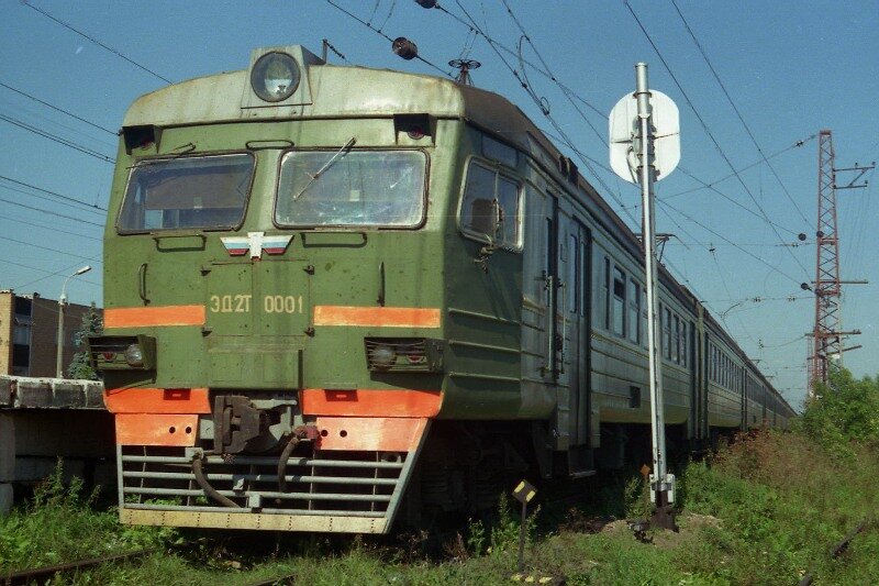 ЭД2Т-0001 (уже не в заводской окраске), 2001 год, ст. Тарусская