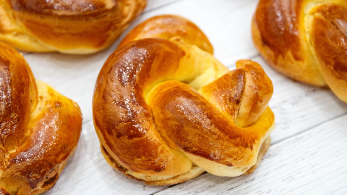 Плюшки с творогом и корицей