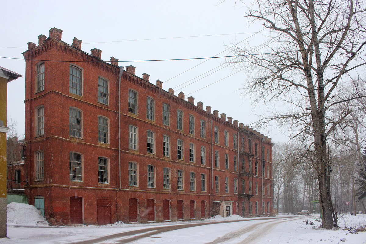 Погиб от рук мародёров и бездействия властей. Завод \"Таболка\" в Вышнем ...