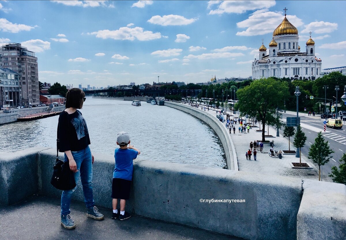 Самый яркий пример новодела - это Храм Христа Спасителя! 