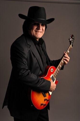 Рузмет гаипович гаипов. Даурон гаипов. Даврон мр3. Даврон гаипов ялла ансамбль. Группа оригинал даврон гаипов 1982.