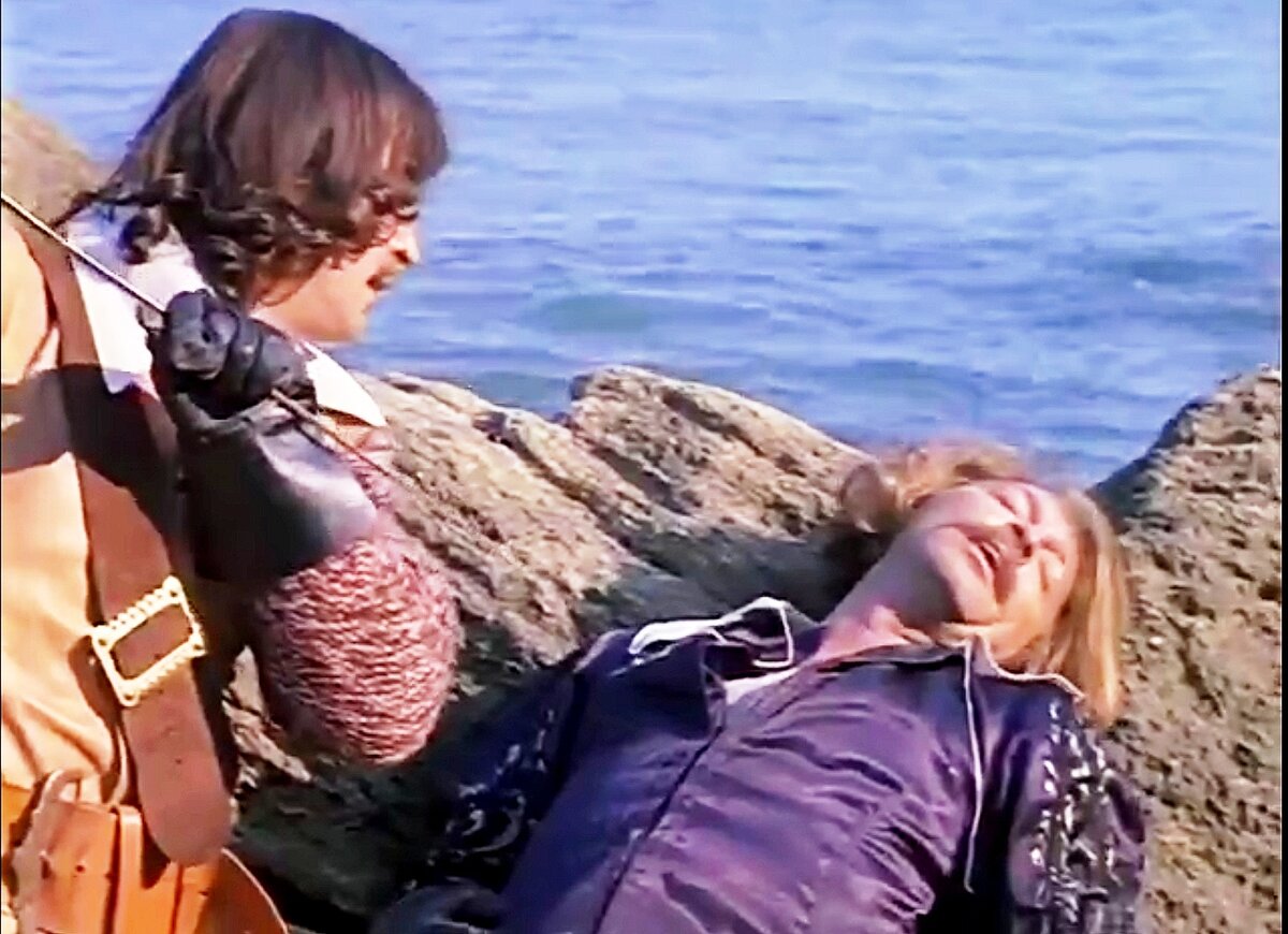 Так что, - Бумагу, сударь!... Бумагу!!! - Мастер по вскрытию замков требует документ о собственности у клиента. Клиенту нечем крыть. Домой сегодня ему не попасть... 😆