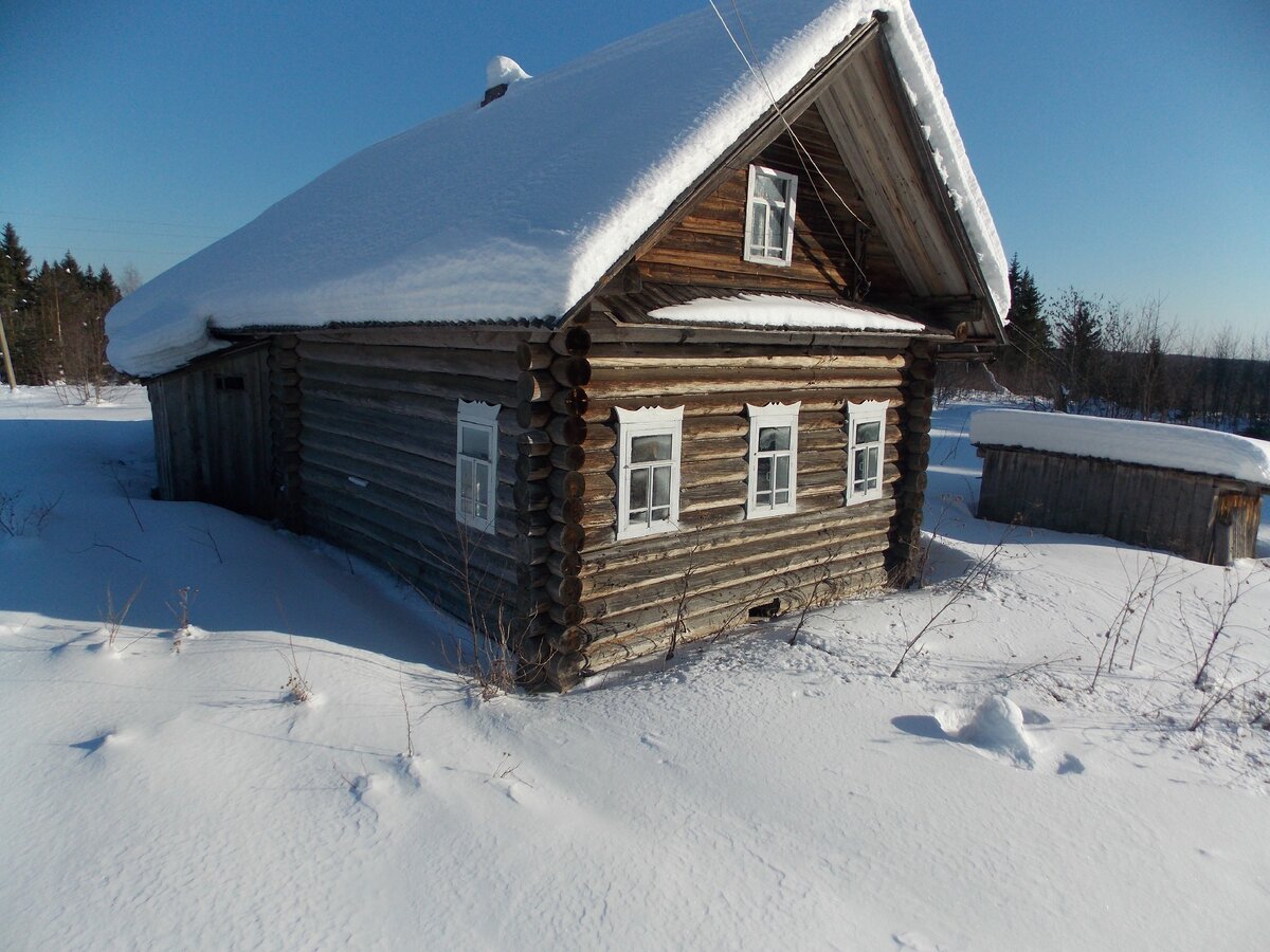 Дом бабушки и дедушки сейчас. Уже без хозяев(