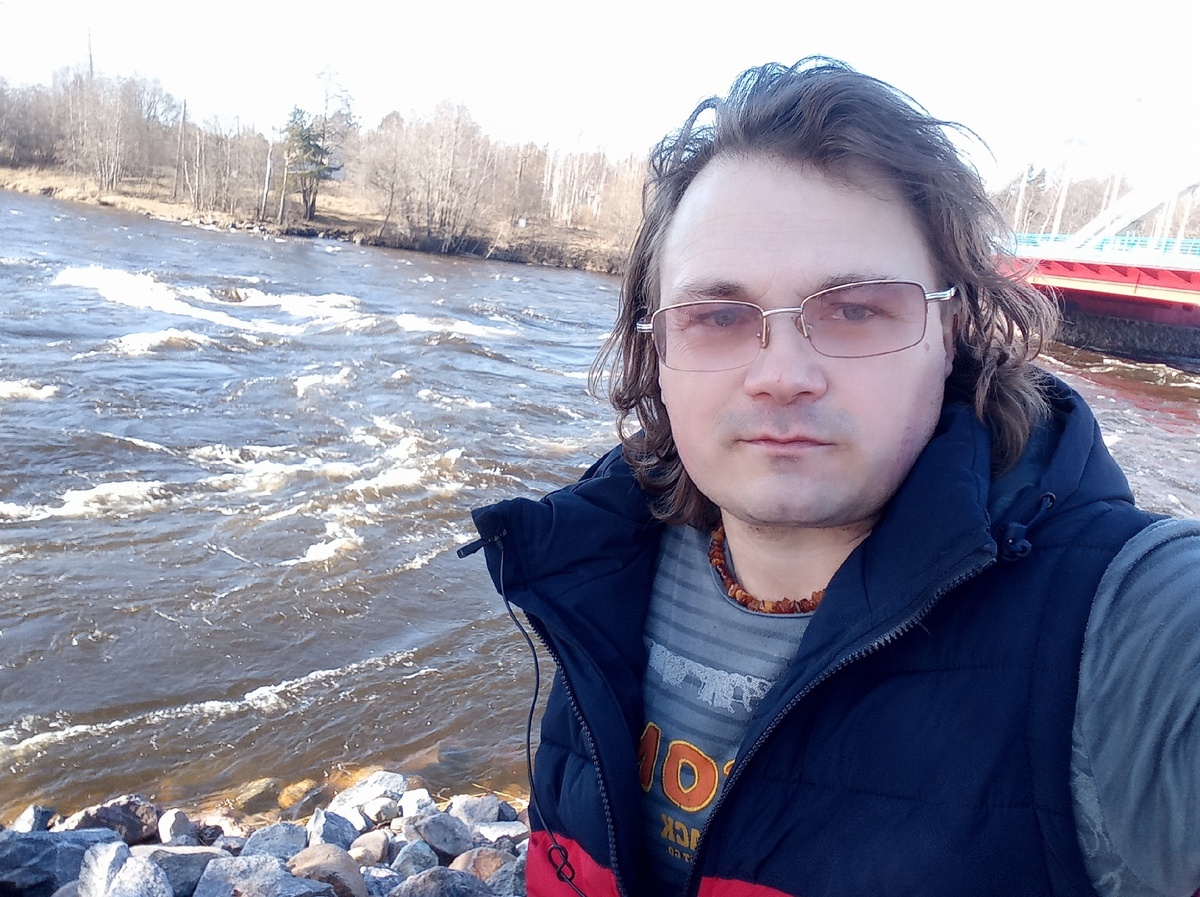 На фото автор Павел Зыков