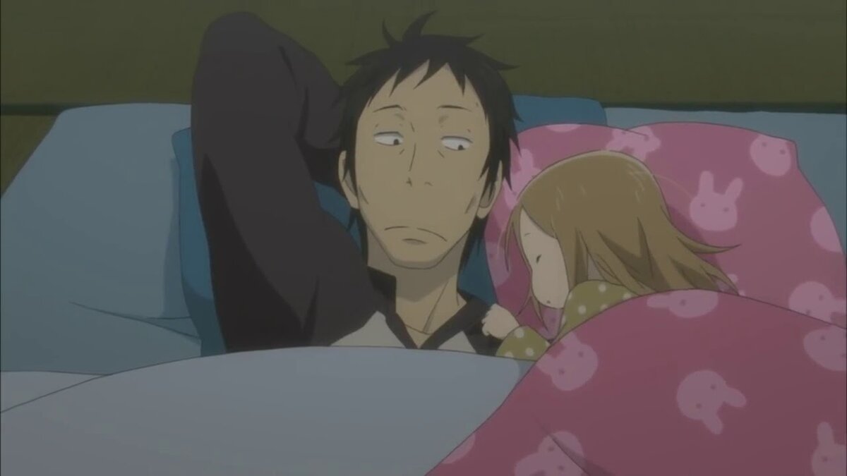 Наелась и спит!