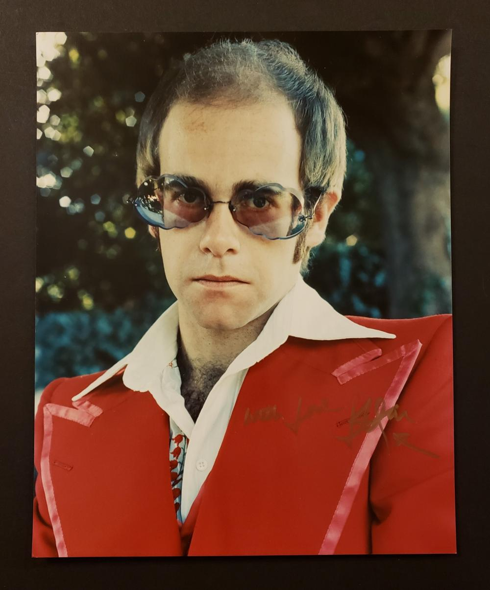 "Скромняга" Элтон Джон из 70-х