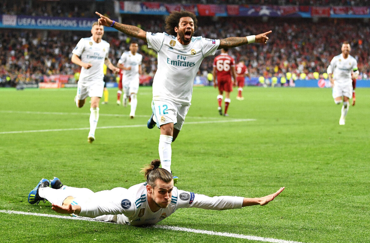 Гарет Бэйл открывает счет в финале Лиги Чемпионов - 2018 года.