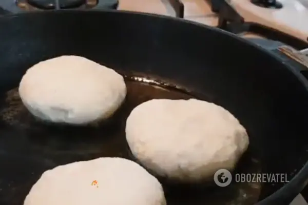 Жарим сырники на растительном масле