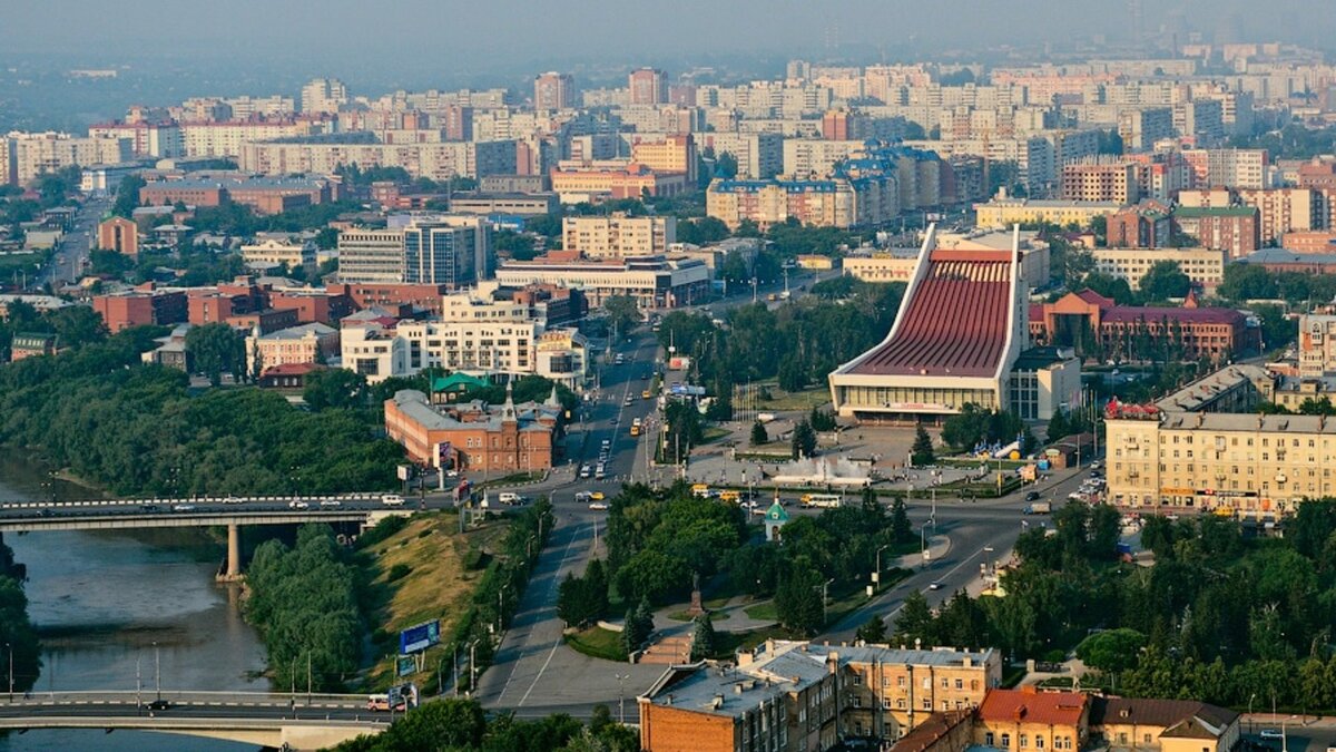 Вид на центр города и музыкальный театр. (Фото из интернета)