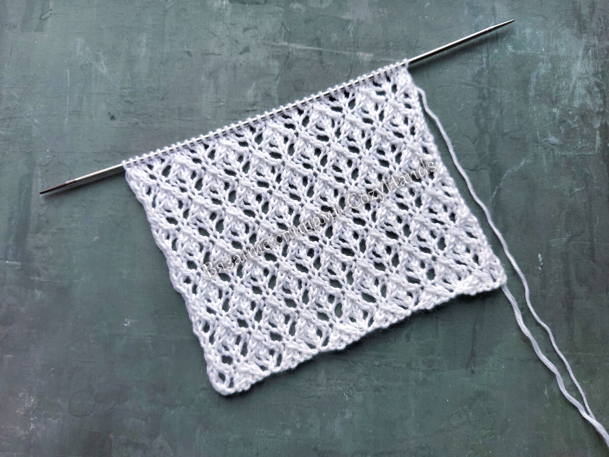 Мелкий ажурный узор спицами