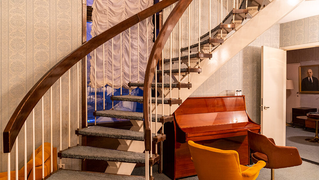 Номер состоит из двух этажей