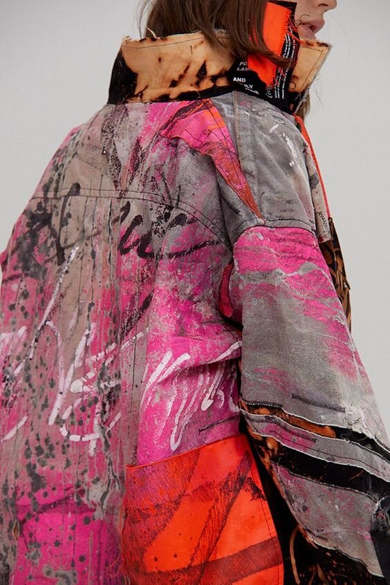 Коллекция одежды ДЛТ и Покраса Лампаса