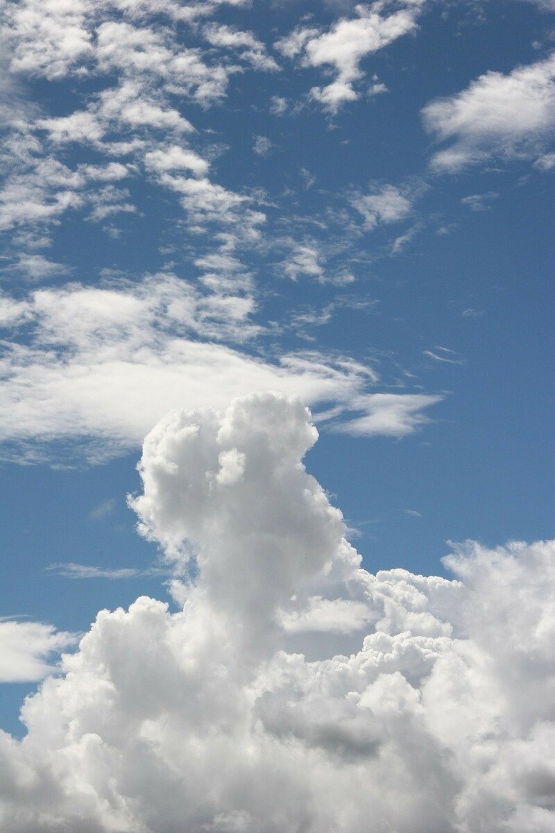 Больше воздуха больше жизни. Кучевые облака. Небо с облаками. Красивые облака. Густые облака.
