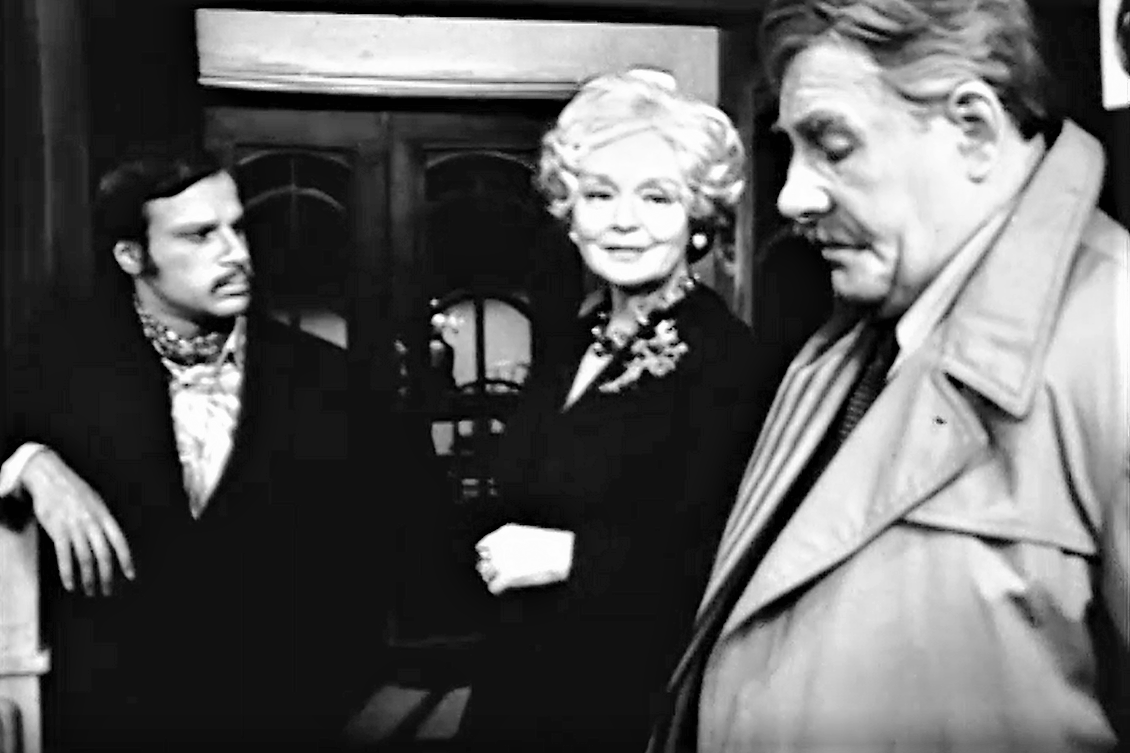 Кадр из телеспектакля "Мегрэ и старая дама" (1974)