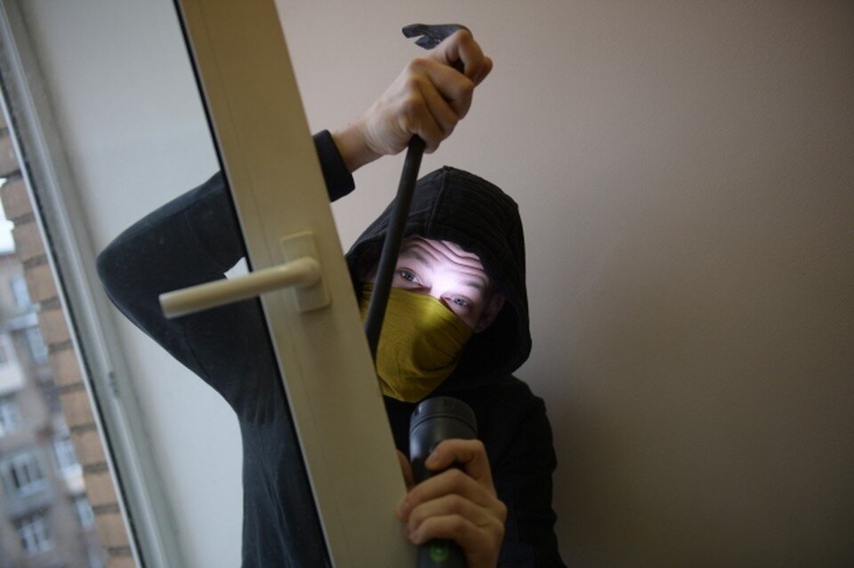     Верховный суд России расширил пределы самообороны при защите дома от грабителей Виктор ГУСЕЙНОВ