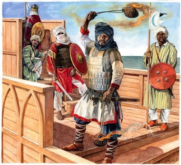 Феерическая картинка из серии "художник так видит": метатель огня собирается зажечь - корабль, себя и болельщиков на заднем плане.                                                                                                Метод метания с веревкой или цепочкой действительно был распространен - например, так метали крупные пороховые бомбы японские пираты-вако. РАЗНОТИПНЫЕ "огненные горшки" срисованы с реальных образцов. Однако...                                                                 Очевидно, что содержимое нижней (с широким  отверстием) при раскручивании элементарно вывалится.                                                                                                                                   В реальности нижняя граната вообще не предназначена для раскрутки. Кроме того, наффатуны "использовали одежду, пропитанную уксусом или рыбьим клеем, а также покрытую тальком или кирпичной пылью", а не открытую кольчугу, под которую может легко попасть огнесмесь.                                                                                                                                  Креатив принадлежит автору.