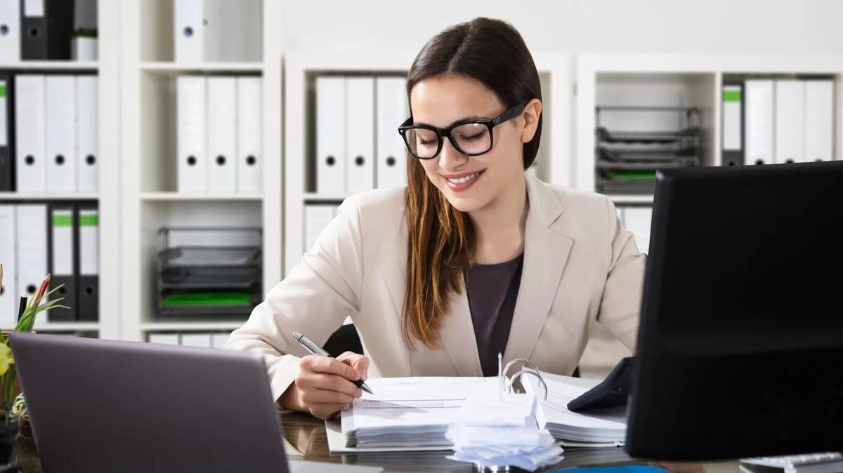 За бухгалтером закреплена большая ответственность. Фото: pxhere.com