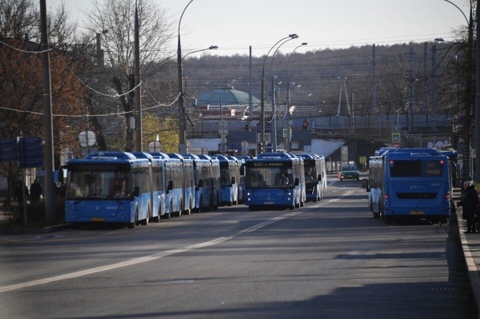     Из Ростова в Волноваху начунт курсировать автобусы Михаил ФРОЛОВ