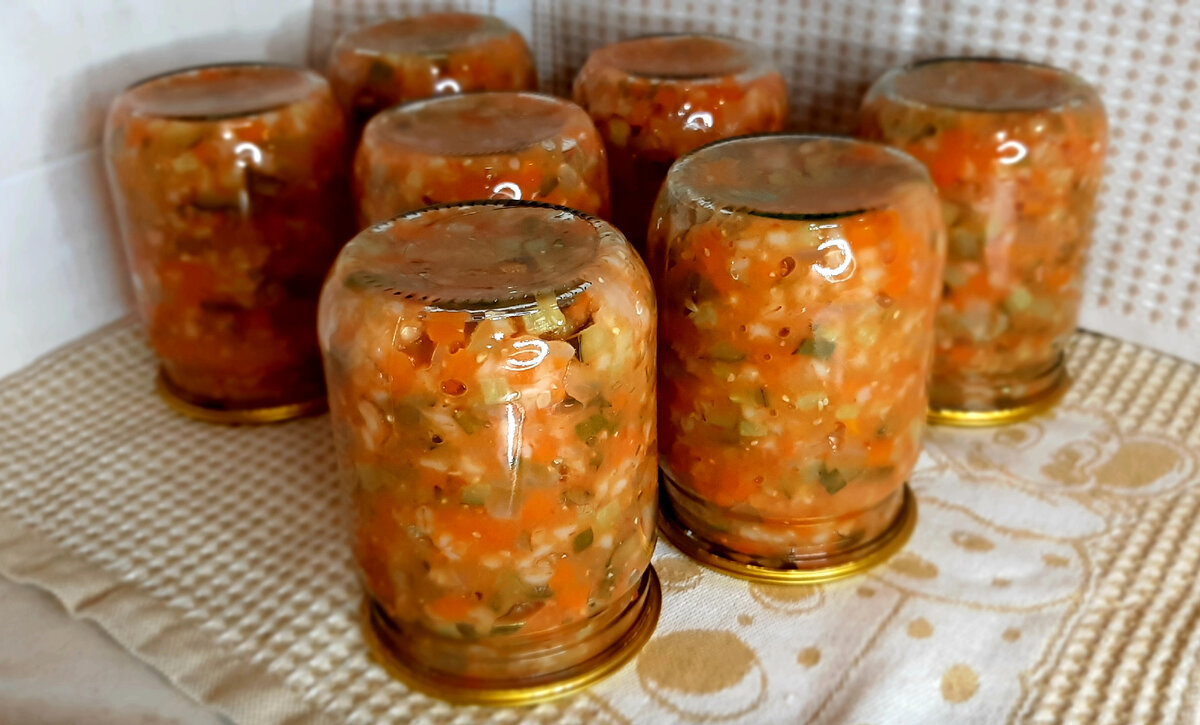 Рассольник с перловкой и солеными огурцами