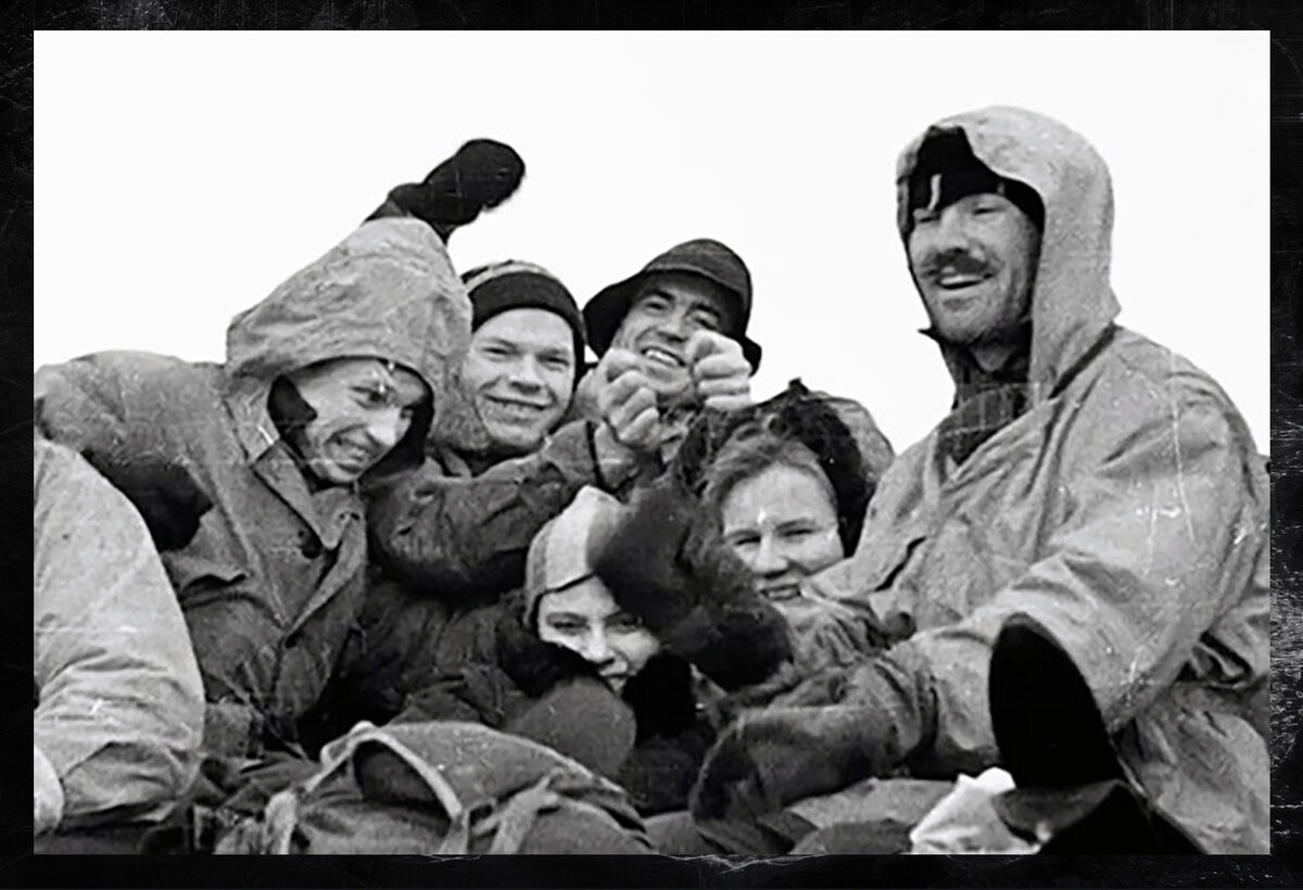Группа дятлов золотарев. Группа туристов Дятлова 1959. Гибель тургруппы Дятлова. Семён золотарёв группа Дятлова.