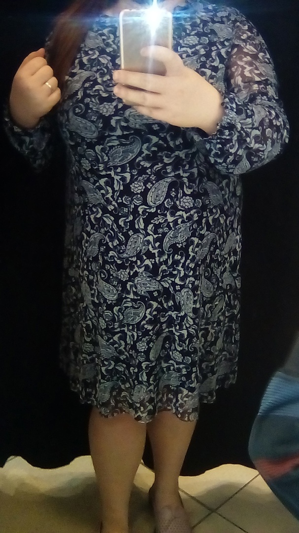 Выбираю платье на выпускной дочери....