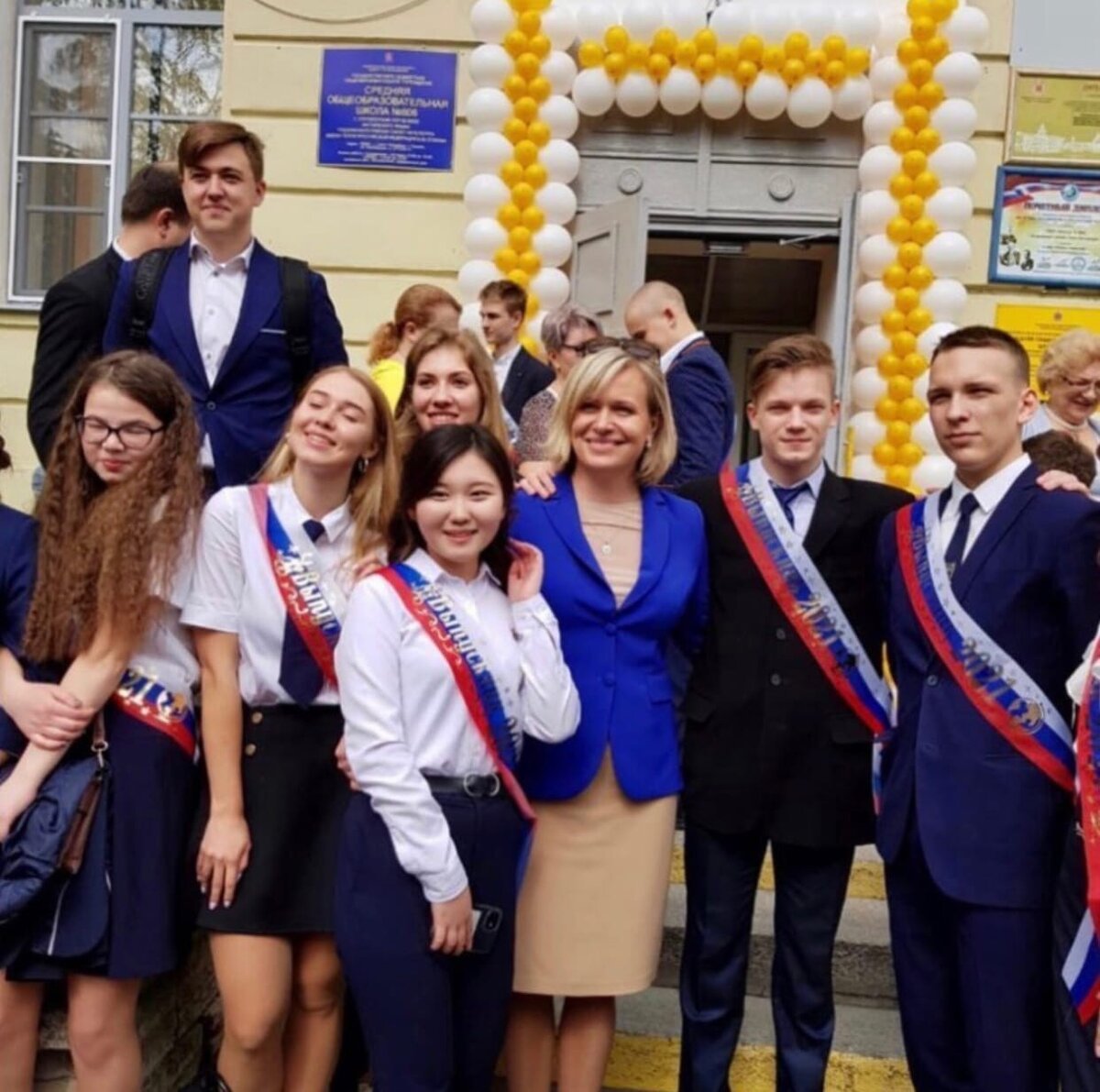 Евгений Семененко на последнем звонке