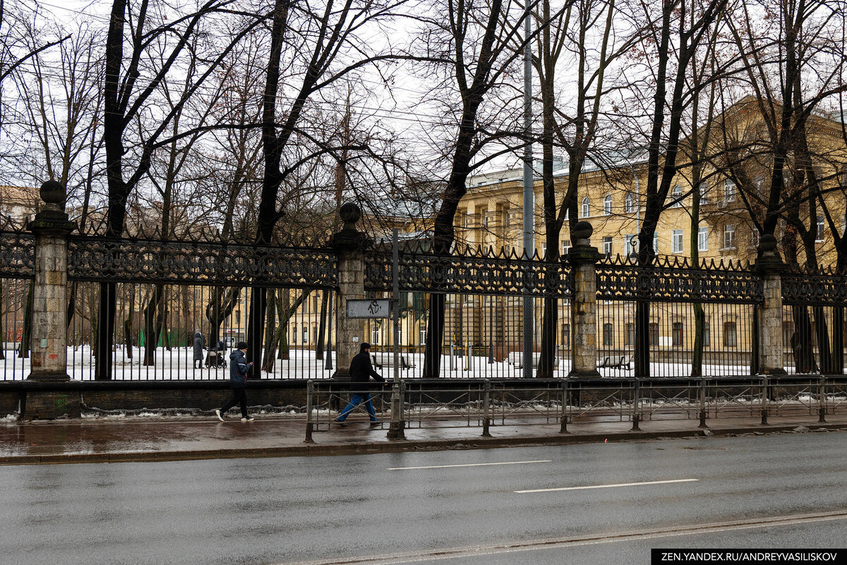 Из Ленинграда в Санкт-Петербург. 9 фотографий города, сделанных с одной  точки при СССР и в наше время | Путешествия и всего по чуть-чуть | Дзен