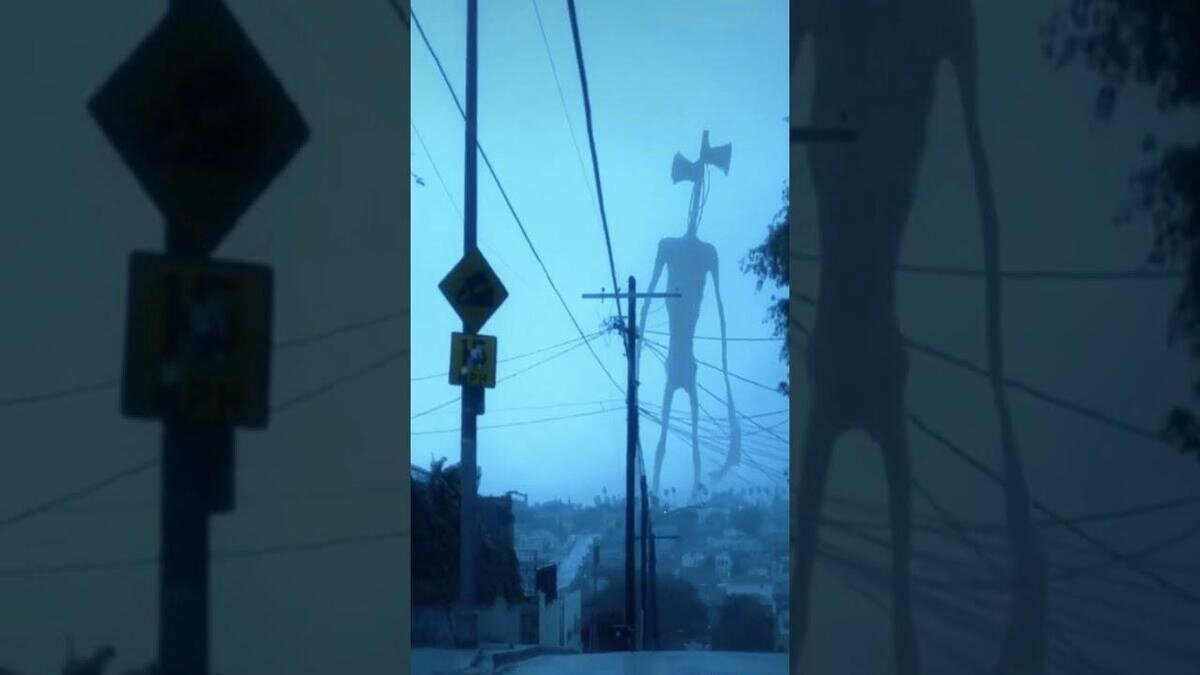 Фото взято из статьи medialeaks.ru (https://medialeaks.ru/1505tat-siren-head/) 