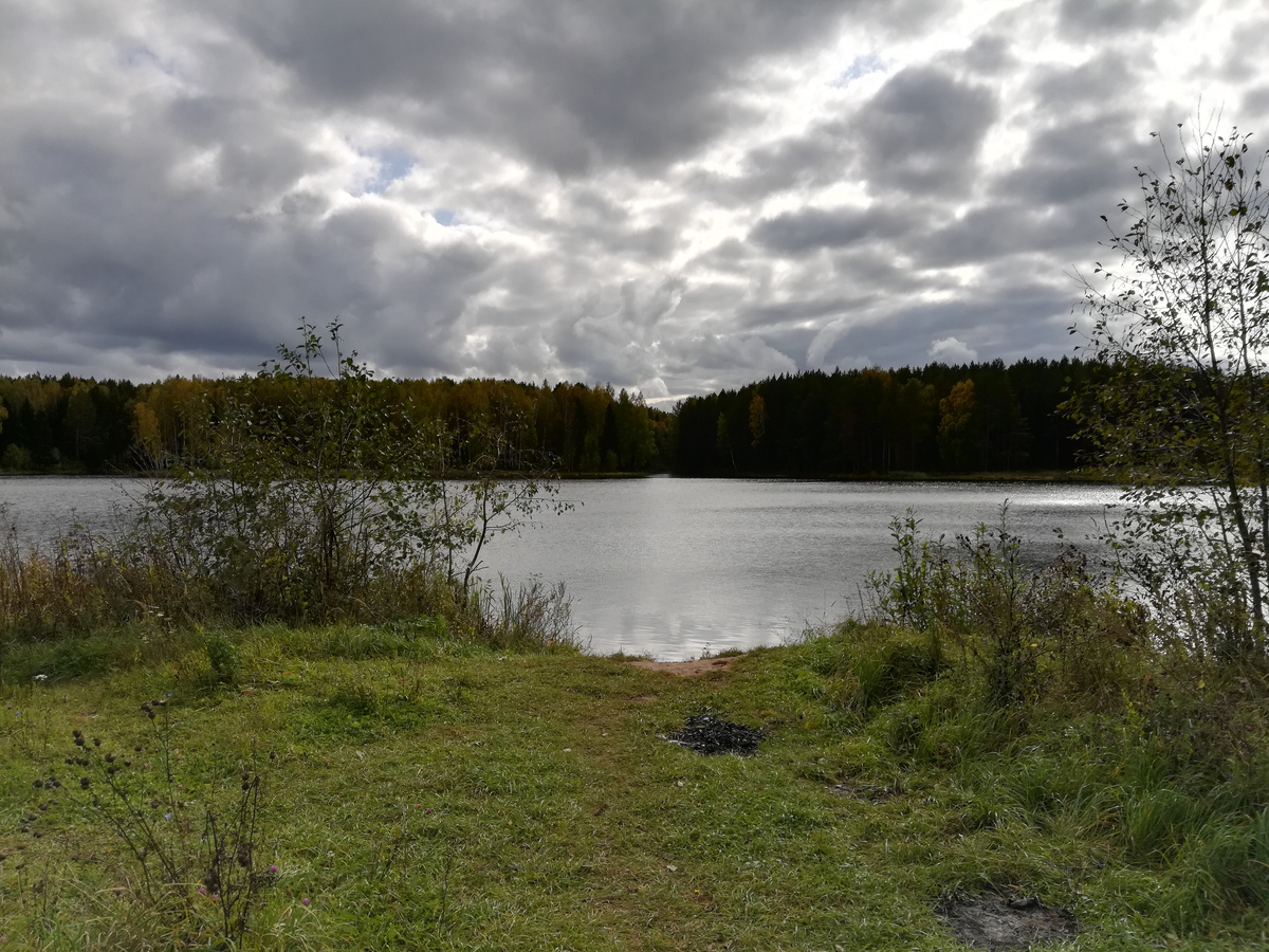 Поляна на которой мы остановились. Фото © Денис Кононыхин. Фото из Личных Архивов.