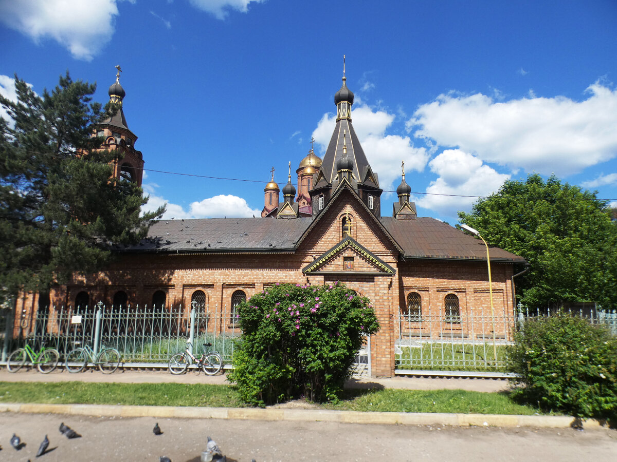 Памятники в поселке Ильинский Раменского района