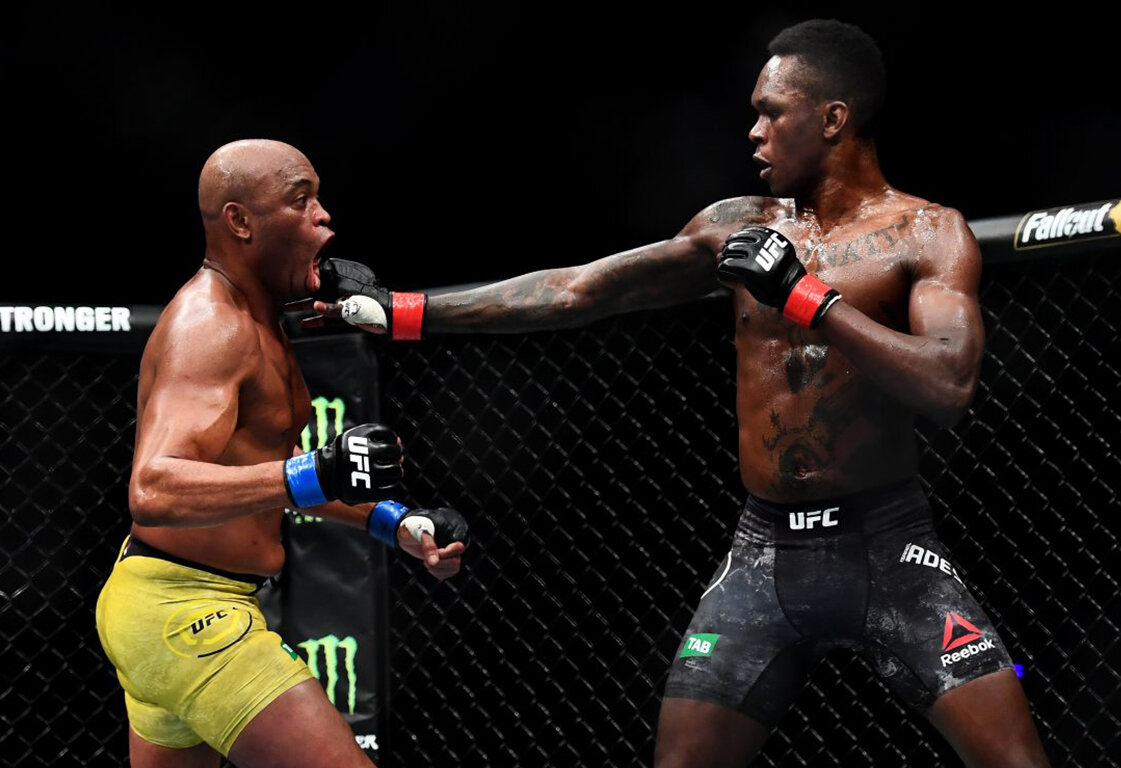 Адесанья начал свой профессиональный путь с бокса