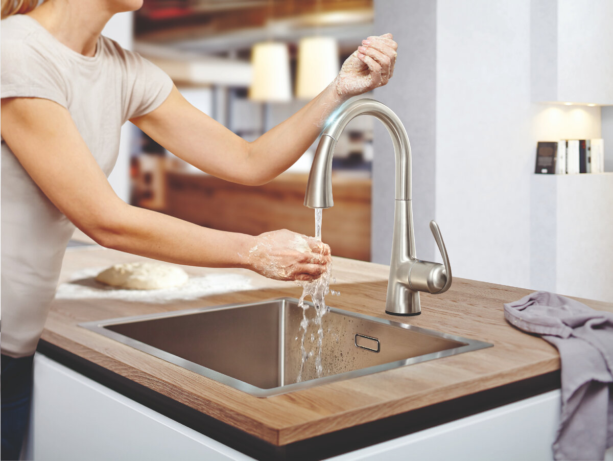 Смеситель GROHE Zedra Touch