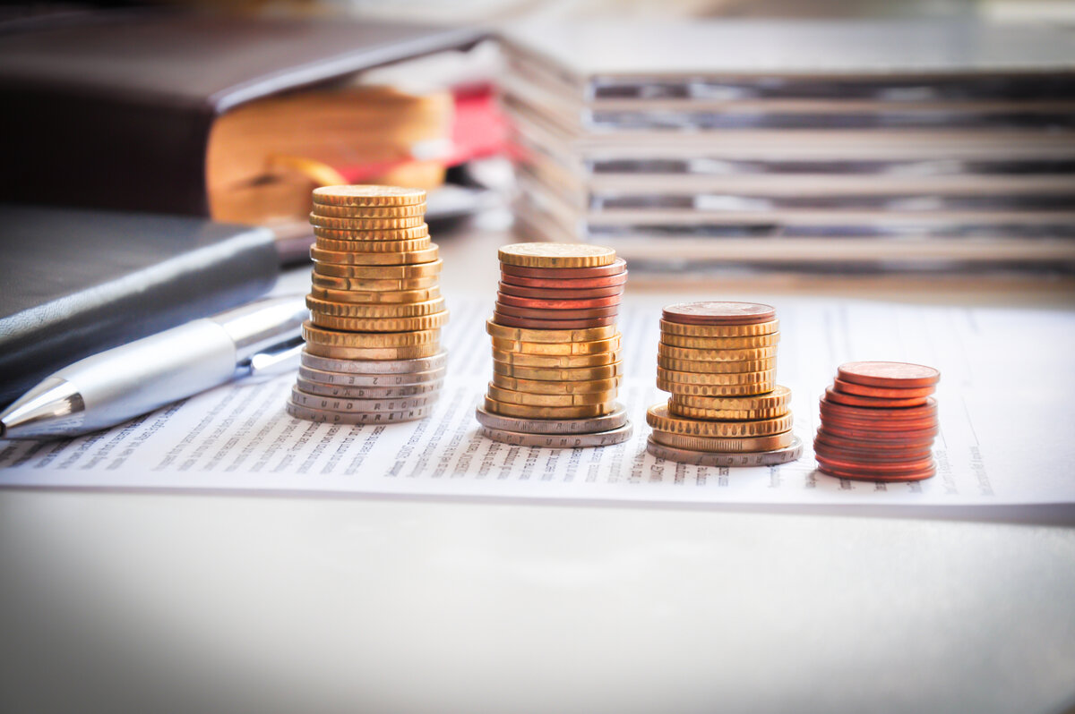 Качественные социальные услуги, которых россияне ждут от государства, требуют денег. Готовы ли мы платить больше налогов за лучшие услуги — или смиримся с посредственными услугами, лишь бы не платить больше?