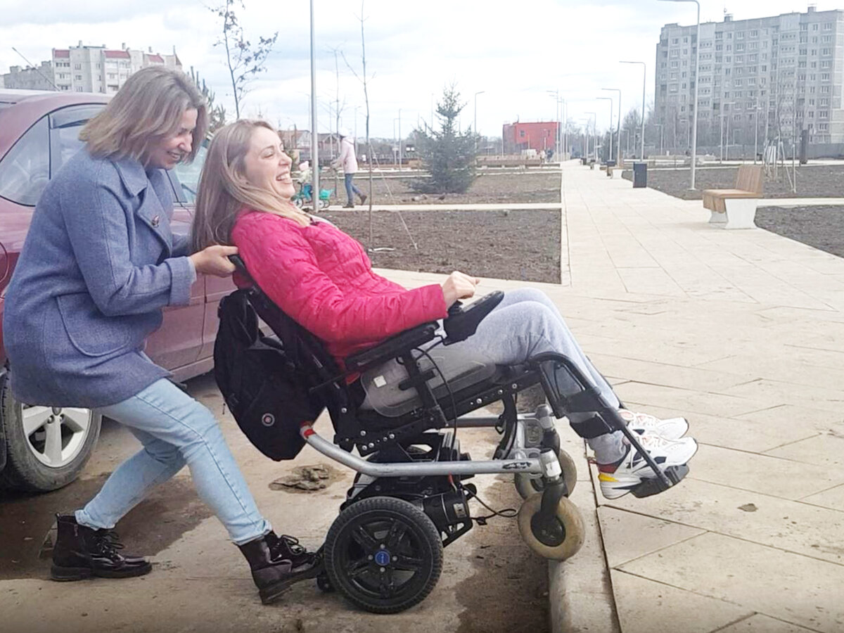 Новый парк в Южном. Пытаемся зайти на пешеходные пути
