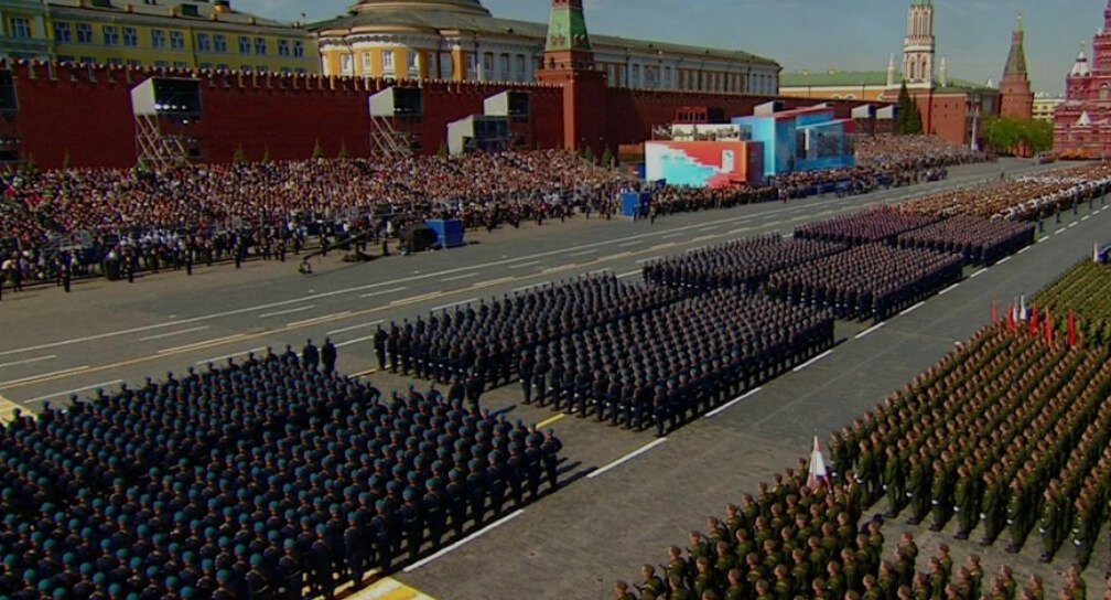 Парады на 9 мая