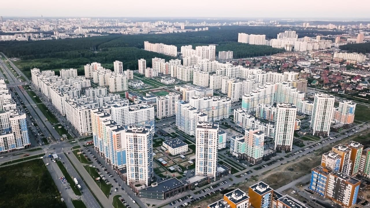 Куда академическая. Академический Екатеринбург. Академический район Екатеринбург вид сверху. Академический район Екатеринбург 2022 вид сверху. Академический Екатеринбург вид сверху.