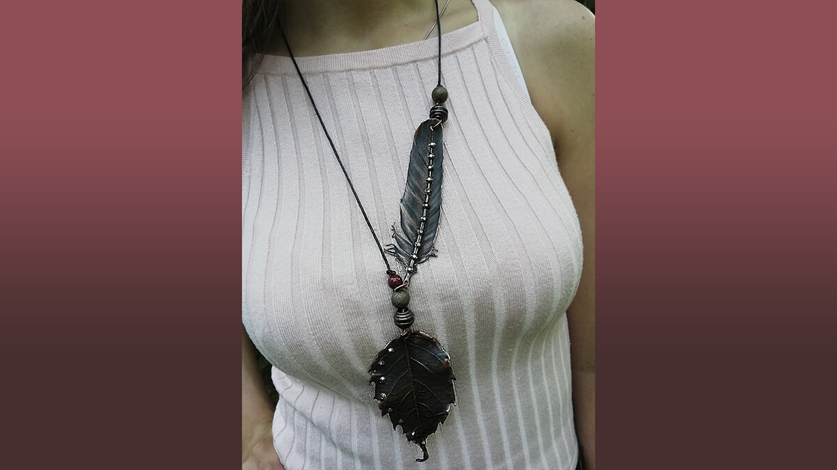 Подвеска перо и лист