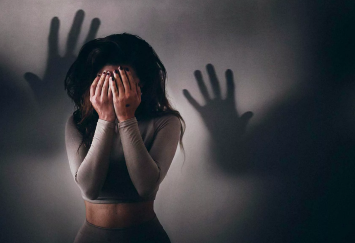 Страх - это довольно крепкая иллюзия, которая сжирает в прямом смысле нас.