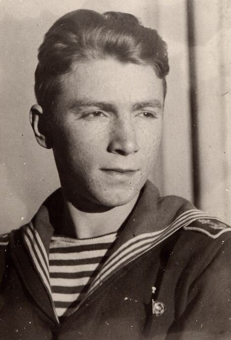 Виктор Конецкий - курсант 1-го Балтийского высшего военно-морского училища, 1949 год. Фото с сайта ruskline.ru