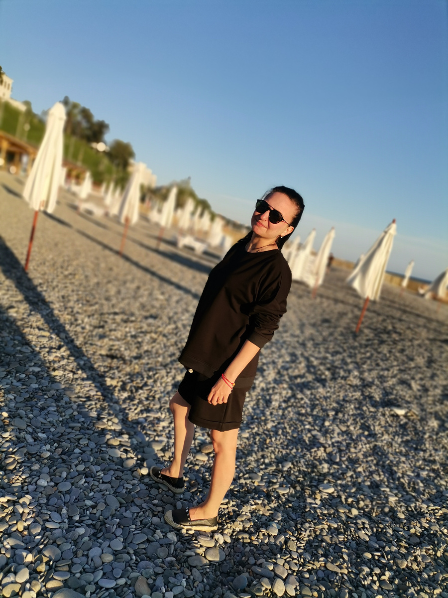 "Переполненные" пляжи в г. Сочи