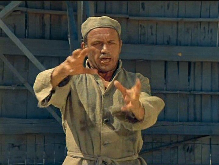 Лев Дуров в кадре из фильма "Не бойся я с тобой".