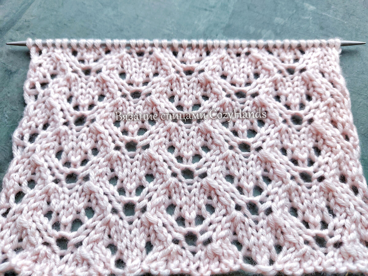 Простой ажурный узор спицами для вязания носок, палантинов, джемперов