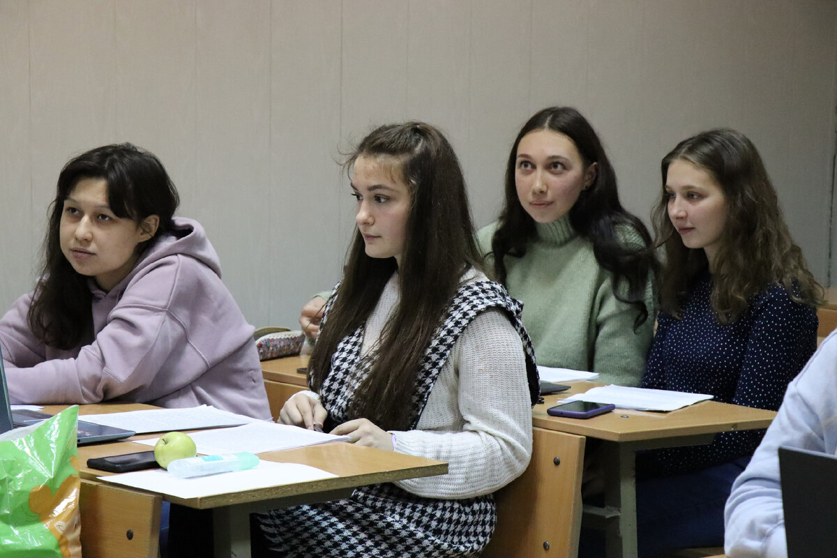 Учатся ли студенты 29 и 30 апреля. Учатся ли студенты 29 и 30 апреля. Студенты вгту. 04. Студенты мгту.