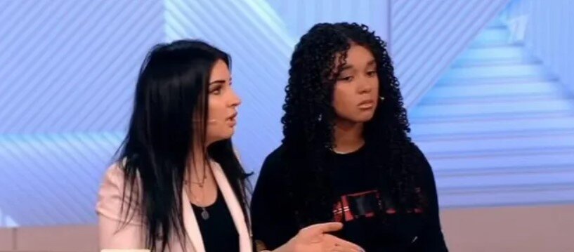    Валерия и ее дочь Пьера Нарцисса были удивлены на церемонии прощанияКадр из видео