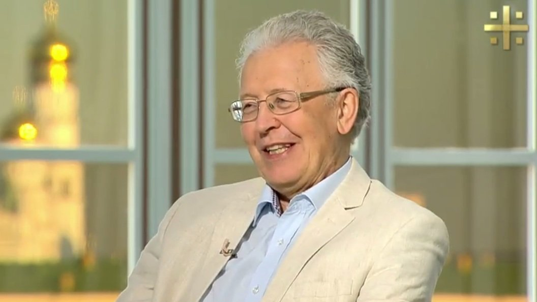 Катасонов последнее. Катасонов Валентин Юрьевич. Валентин юровичик Катасанов. Экономист Валентин Катасонов. Валентин