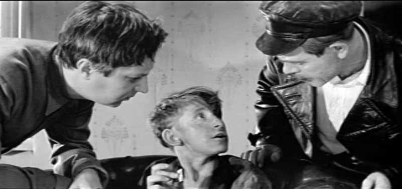 "начальник Чукотки". 1966 г. Штынь. "Начальник, дай присмолить!".