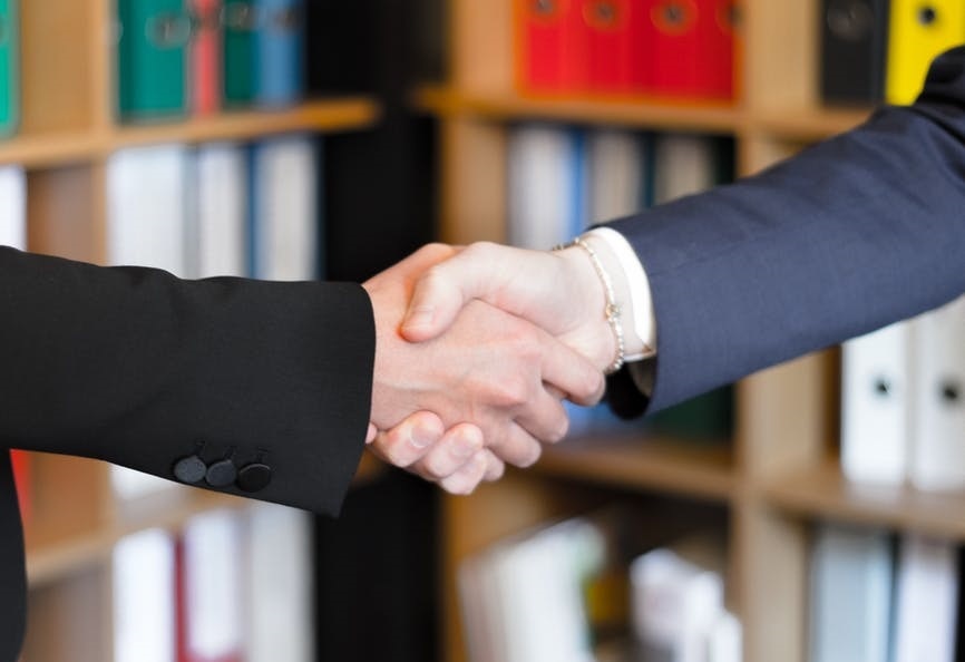 Успешная сделка Яндекса по приобретению лицензии банка "Акрополь"