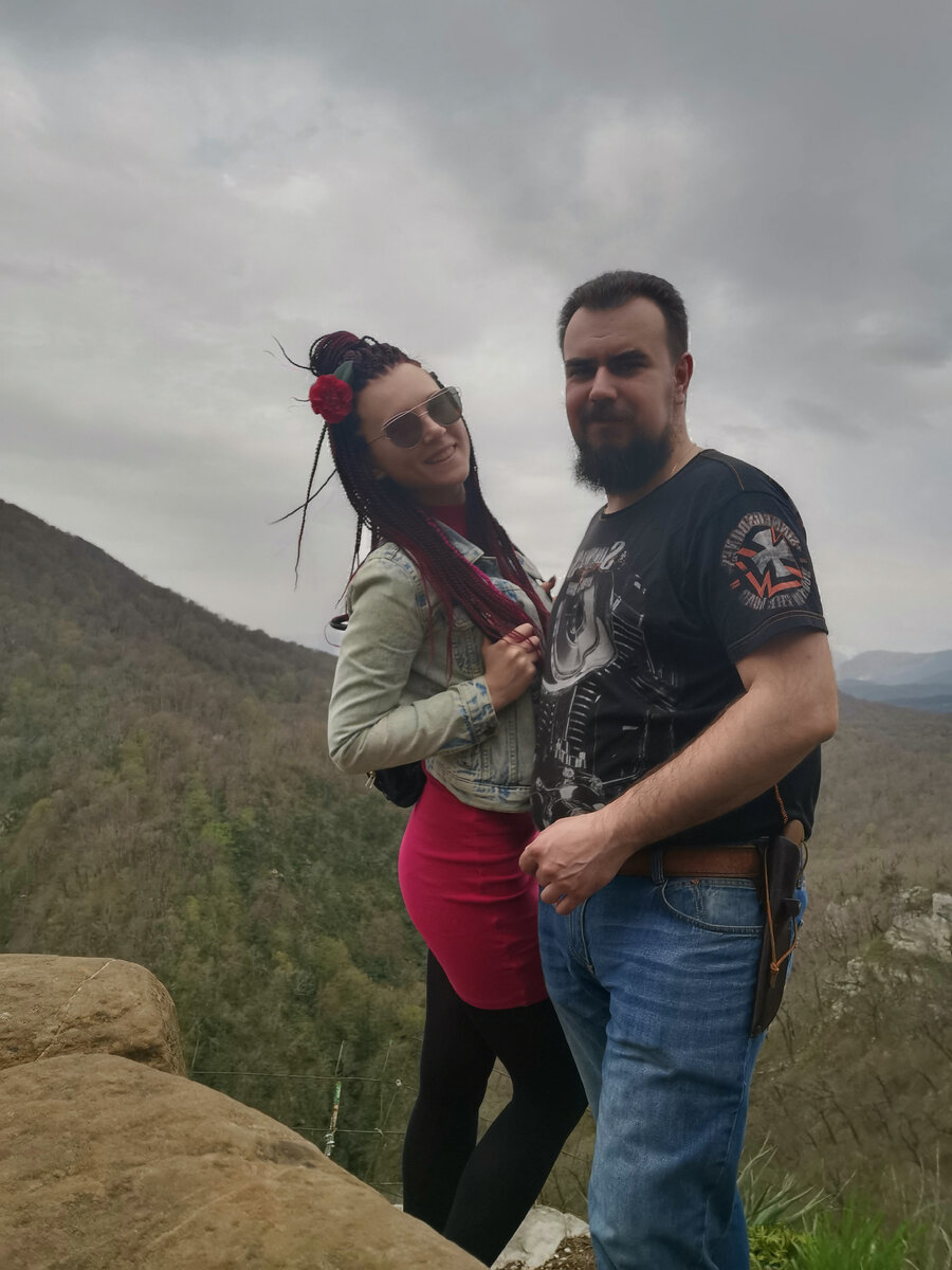 В Орлиных скалах